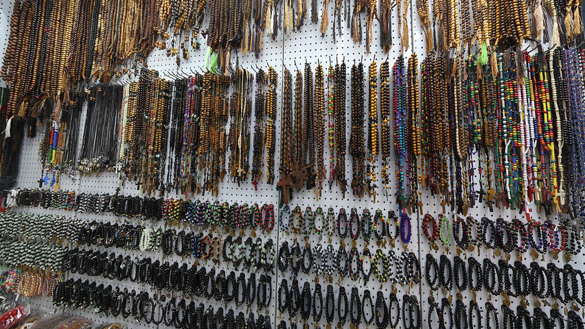 Catholic rosary natural wood beads wholesale supplier China